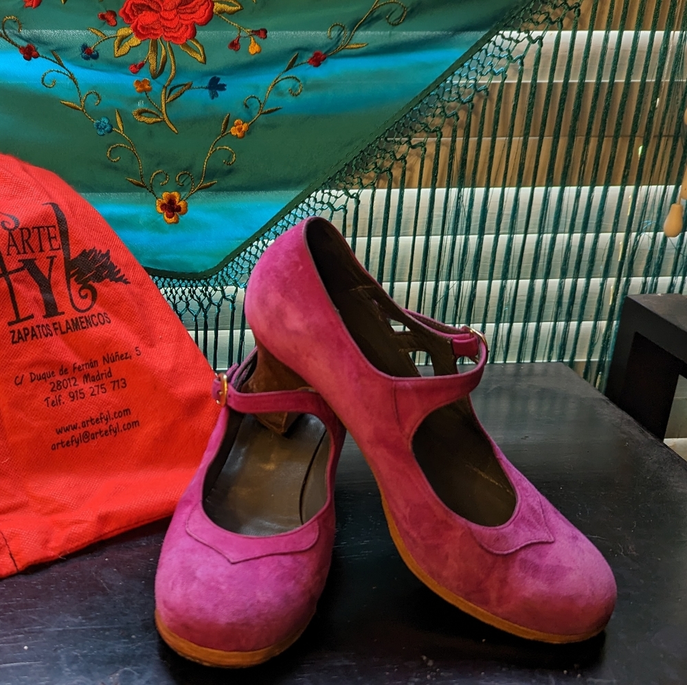 Flamenco Shoes Luna Flamenca brand